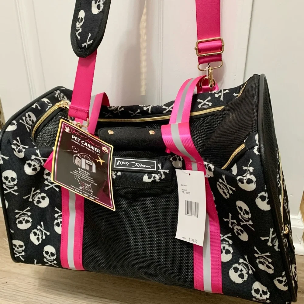 Betsey Johnson Skull Pet Carrier Black & Pink Small Dogs & Cats to 16 lbs NEW